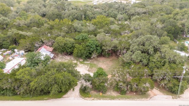 235 Sir Arthur Way, Canyon Lake, TX 78133