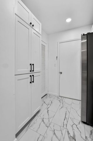298 SW 6th Street 204, Boca Raton, FL 33432