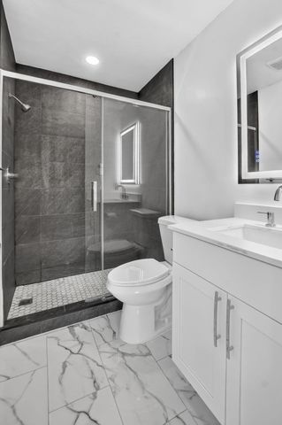 298 SW 6th Street 204, Boca Raton, FL 33432