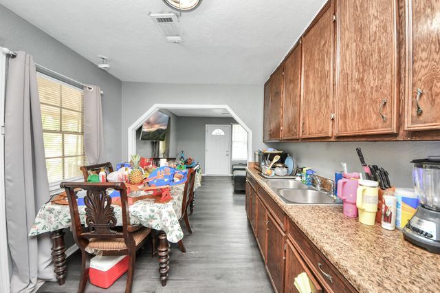 8414 Garland Street, Houston, TX 77017