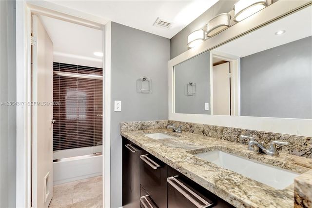 2625 Collins Avenue 1609, Miami Beach, FL 33140