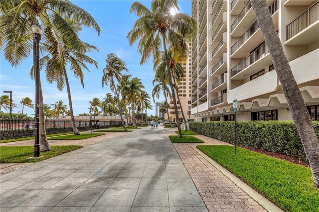 2625 Collins Avenue 1609, Miami Beach, FL 33140
