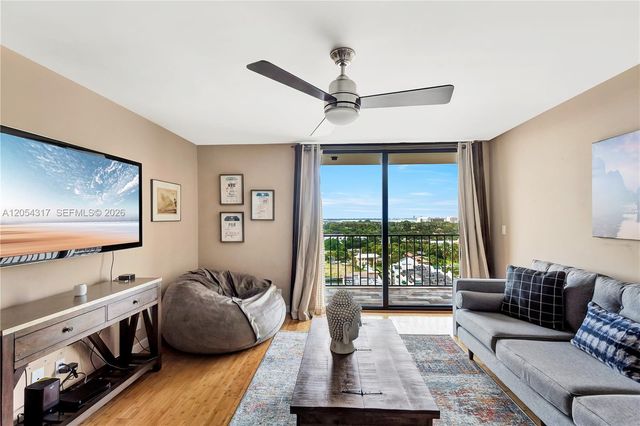 2625 Collins Avenue 1609, Miami Beach, FL 33140