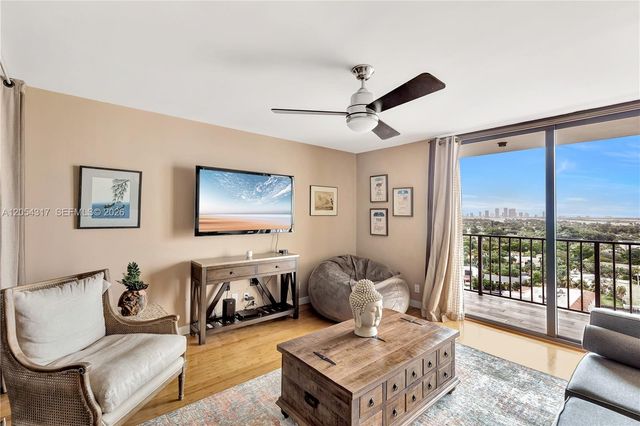 2625 Collins Avenue 1609, Miami Beach, FL 33140