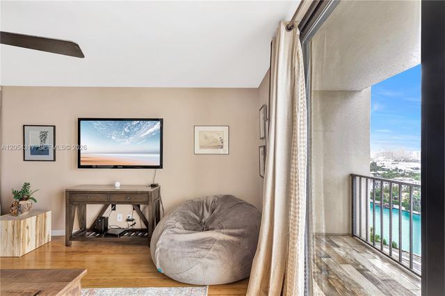 2625 Collins Avenue 1609, Miami Beach, FL 33140