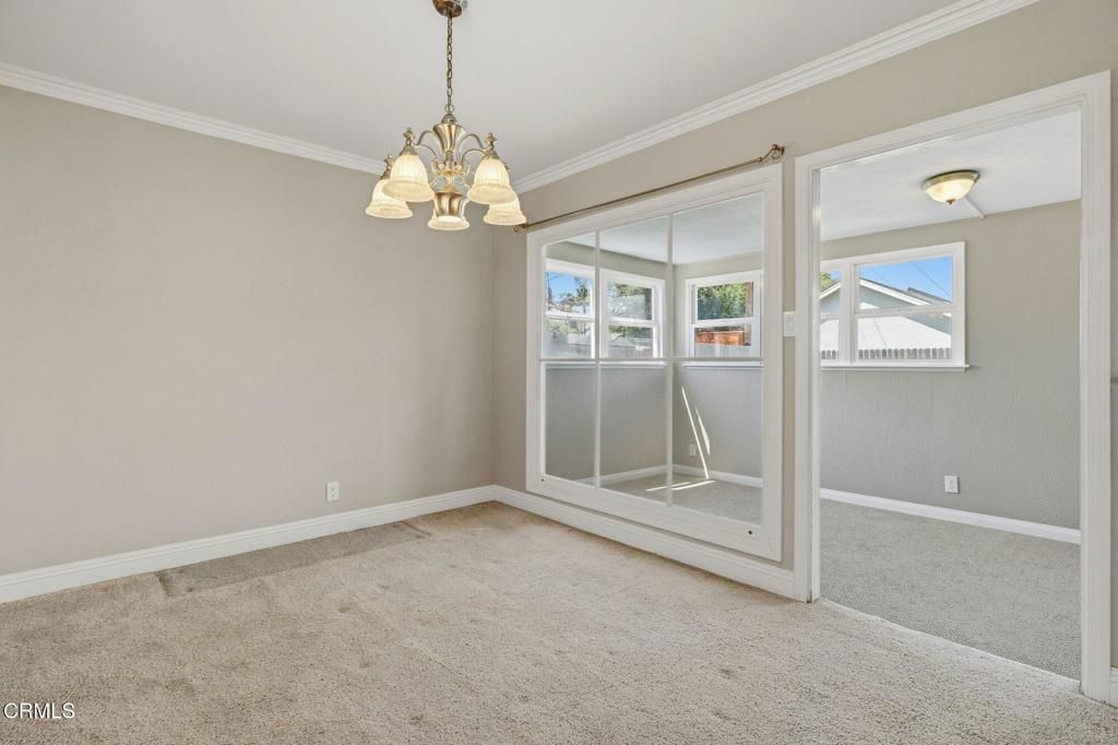 Image 11 of property listing at 511 Eva Street, Ventura, CA 93003