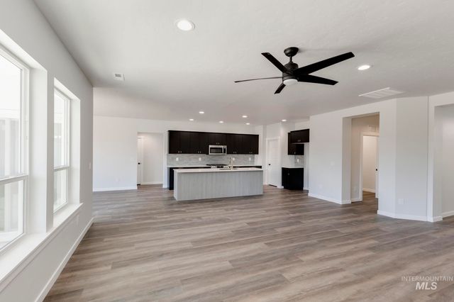 17634 N Boone Peak Ave, Nampa, ID 83687