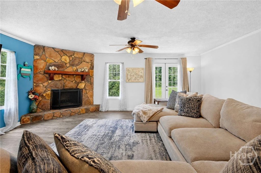 Image 10 of property listing at 802 Walthour Road, Savannah, GA 31410