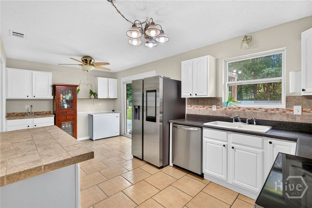 Image 18 of property listing at 802 Walthour Road, Savannah, GA 31410