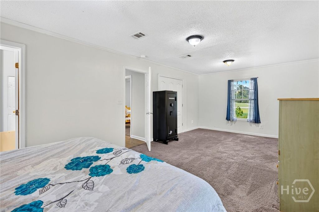 Image 21 of property listing at 802 Walthour Road, Savannah, GA 31410
