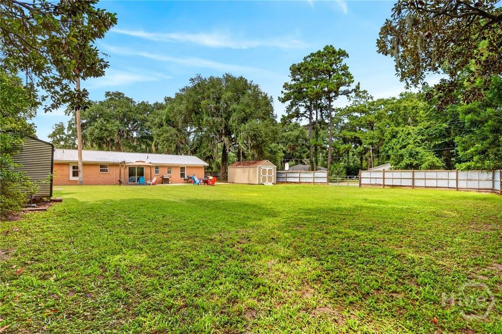 Image 33 of property listing at 802 Walthour Road, Savannah, GA 31410