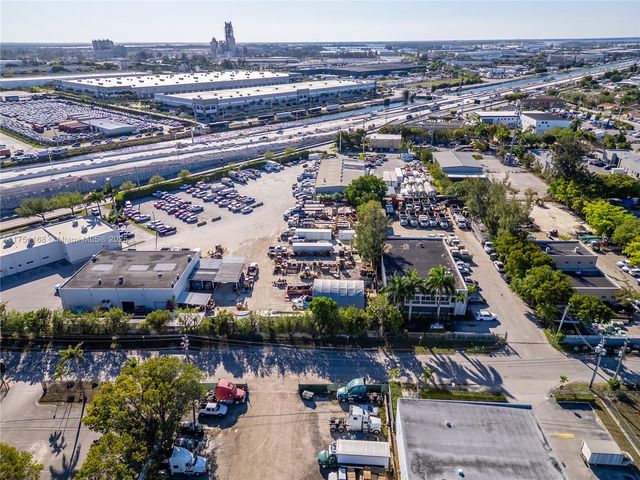 12054 NW 98th Ave, Hialeah Gardens, FL 33018