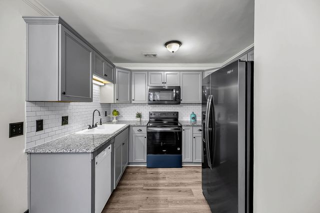 6287 Rolling Fork Road B, North Charleston, SC 29406