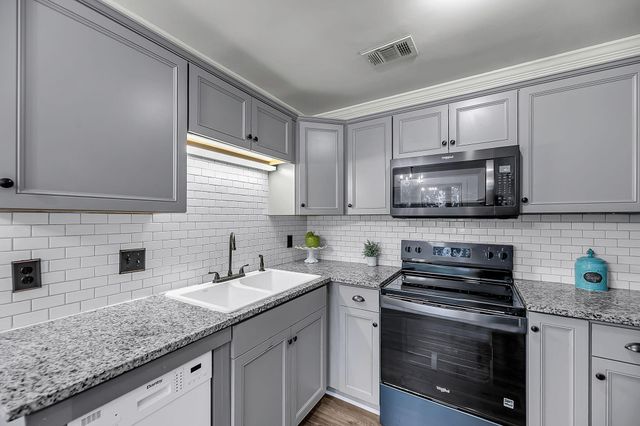 6287 Rolling Fork Road B, North Charleston, SC 29406