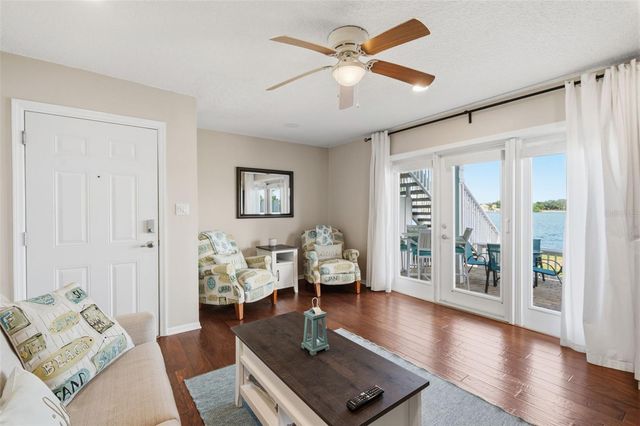 5117 SALMON DRIVE SE B, St Petersburg, FL 33705