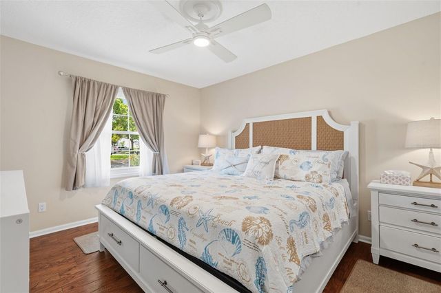 5117 SALMON DRIVE SE B, St Petersburg, FL 33705