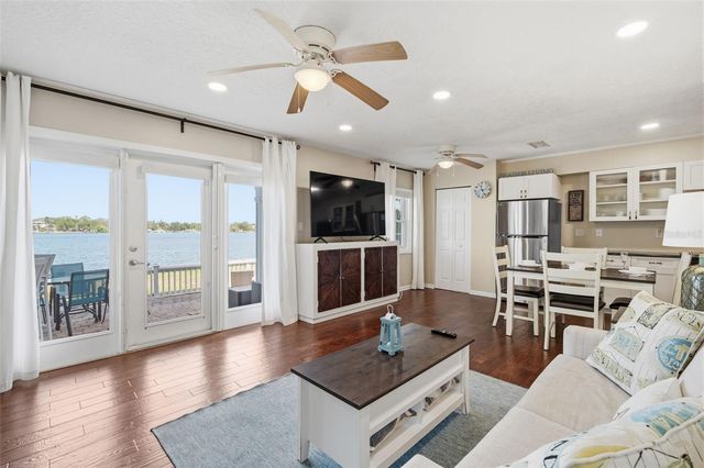 5117 SALMON DRIVE SE B, St Petersburg, FL 33705