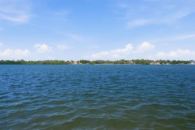 5117 SALMON DRIVE SE B, St Petersburg, FL 33705
