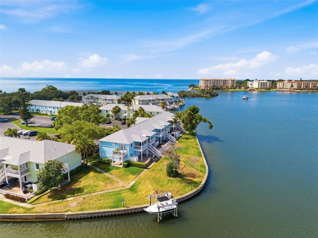 5117 SALMON DRIVE SE B, St Petersburg, FL 33705