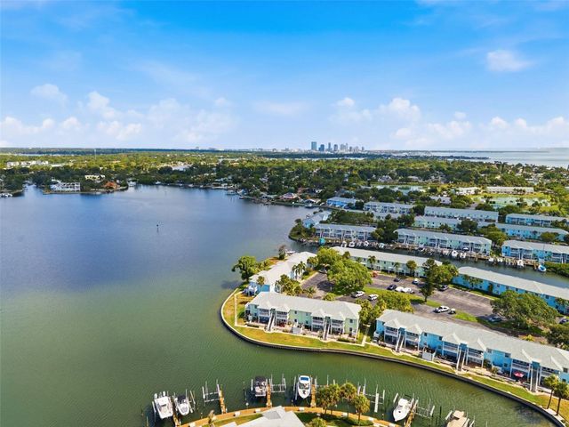 5117 SALMON DRIVE SE B, St Petersburg, FL 33705