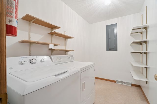 509 Florence Street, Norway, IA 52318