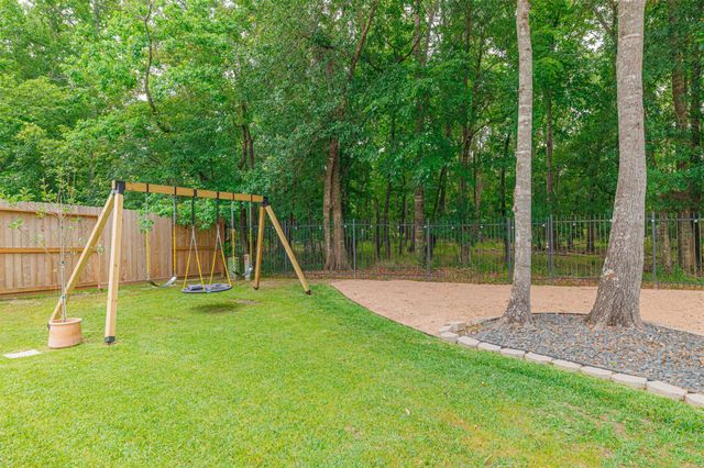 2106 Tessie Cove Lane, Spring, TX 77386