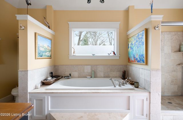 1700 Cherokee Rd, Louisville, KY 40205