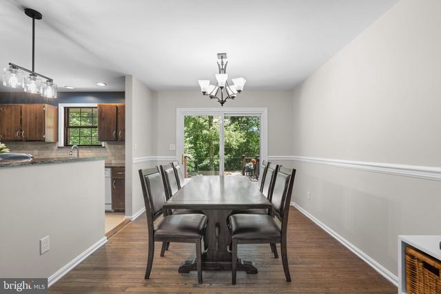 8250 RAILROAD AVE, Pasadena, MD 21122