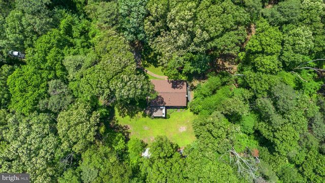 8250 RAILROAD AVE, Pasadena, MD 21122