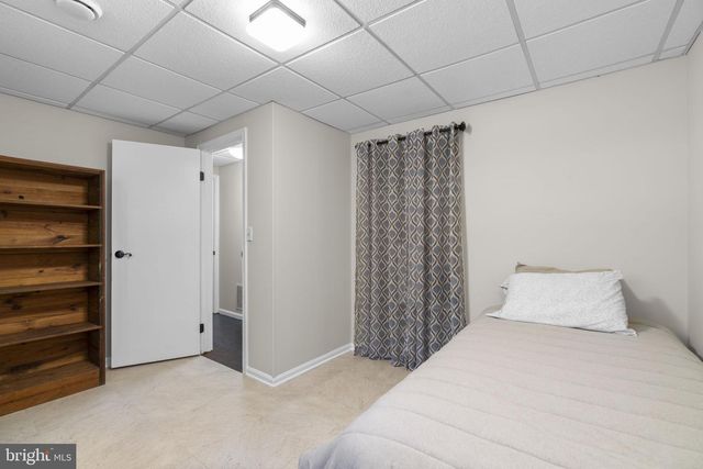 8250 RAILROAD AVE, Pasadena, MD 21122
