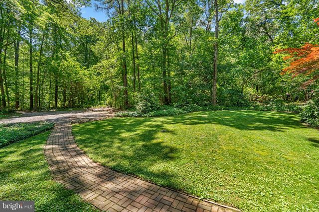 8250 RAILROAD AVE, Pasadena, MD 21122