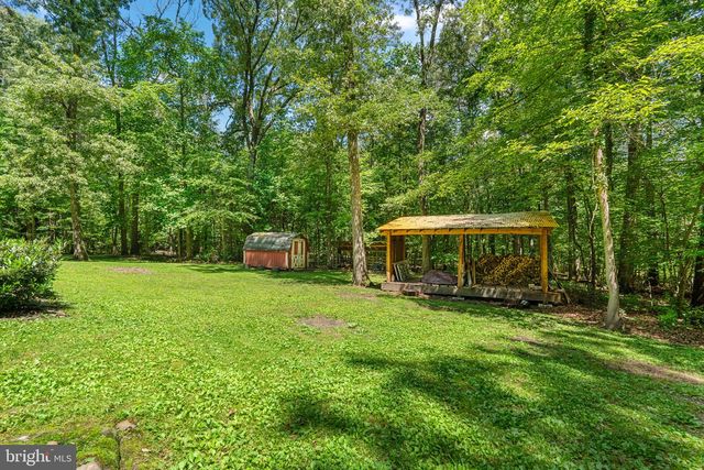 8250 RAILROAD AVE, Pasadena, MD 21122