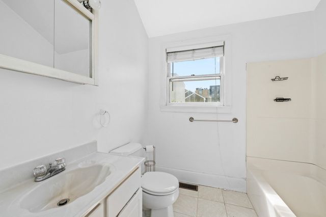 61 Baxter St. 61, Boston, MA 02127
