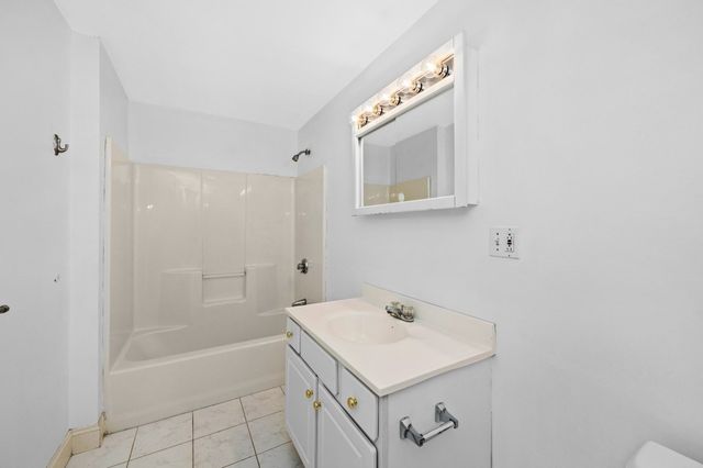 61 Baxter St. 61, Boston, MA 02127