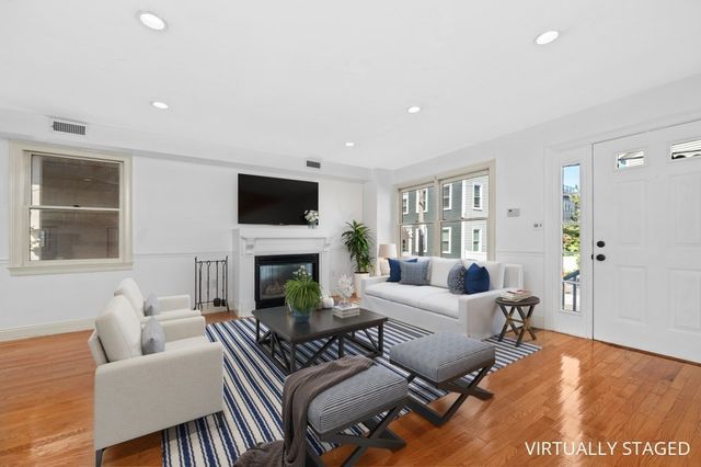 61 Baxter St. 61, Boston, MA 02127