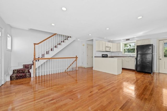 61 Baxter St. 61, Boston, MA 02127