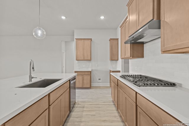 4519 Yoakum Valley, Schertz, TX 78108