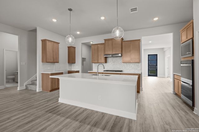 4519 Yoakum Valley, Schertz, TX 78108