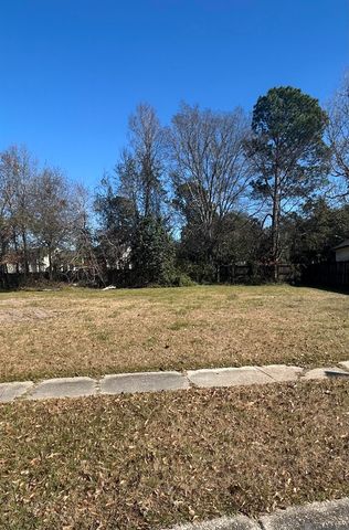 3311 Toulon Dr, Baton Rouge, LA 70816