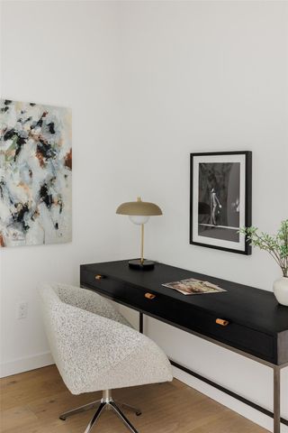 800 Embassy DR 408, Austin, TX 78702