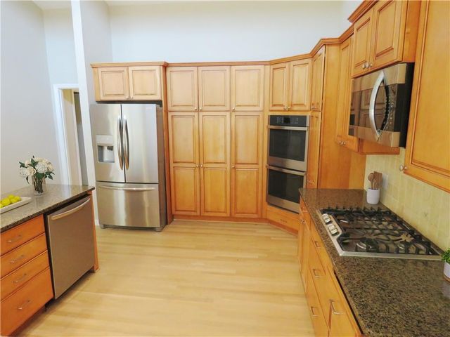2079 Silversmith Lane, Stone Mountain, GA 30087