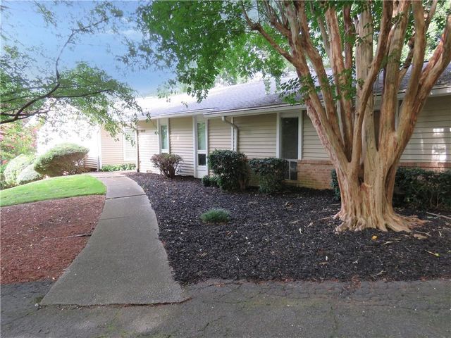 2079 Silversmith Lane, Stone Mountain, GA 30087