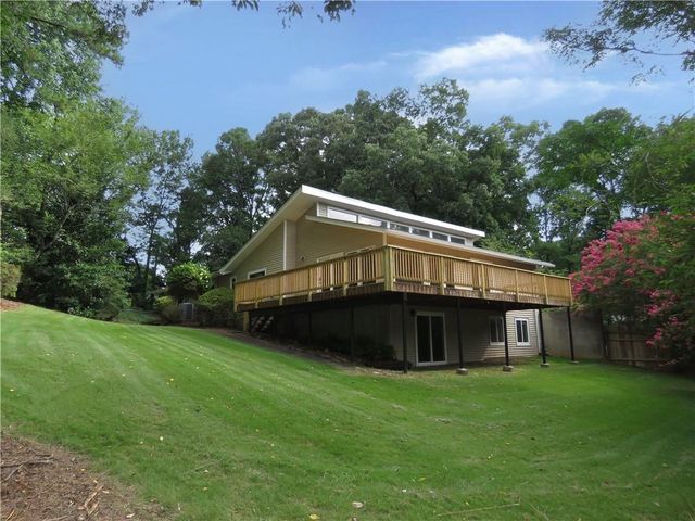 2079 Silversmith Lane, Stone Mountain, GA 30087