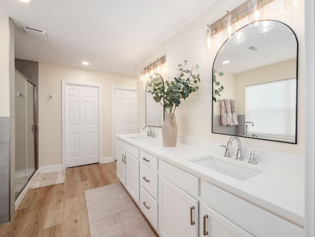 3832 Emmons Avenue, Columbus, OH 43219