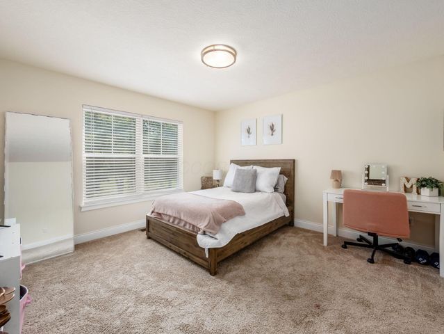 3832 Emmons Avenue, Columbus, OH 43219