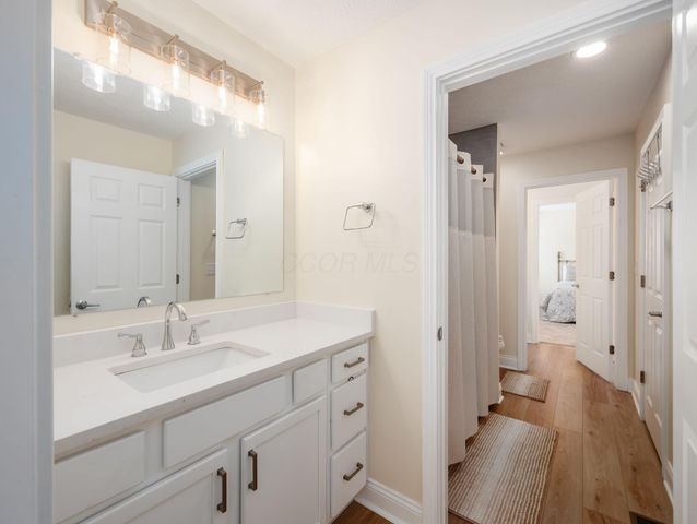 3832 Emmons Avenue, Columbus, OH 43219