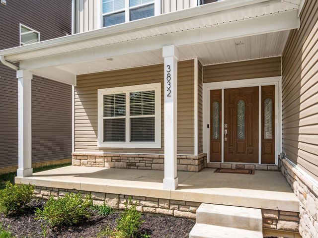 3832 Emmons Avenue, Columbus, OH 43219