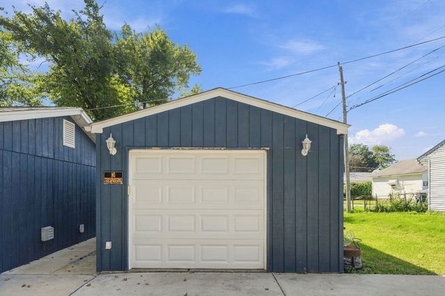 2916 28th Avenue, Rock Island, IL 61201