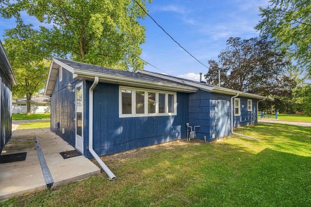 2916 28th Avenue, Rock Island, IL 61201