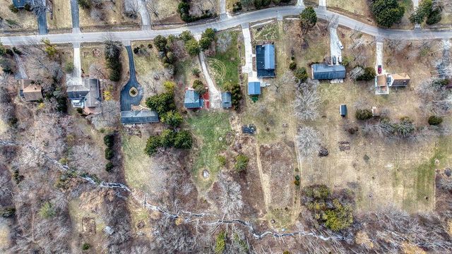 1436 W Fiesta LANE, Mequon, WI 53092